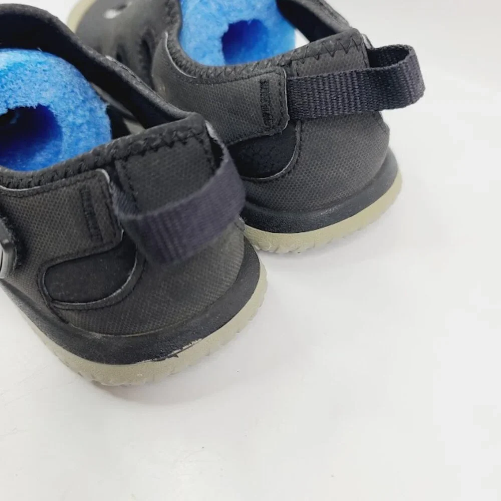 Keen Boy's Black‎ Stingray Closed Toe Hook & Loop Casual Sandal Size 3